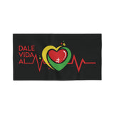 Dale Vida al Corazon Beach Towels